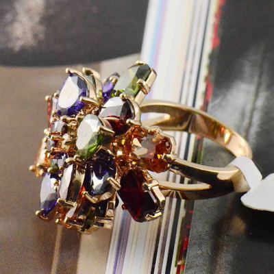 合金花卉與紅蘋(píng)果 沈陽(yáng)五愛(ài)唯美嘉琪首飾商行廠家直銷(xiāo)批發(fā)指南